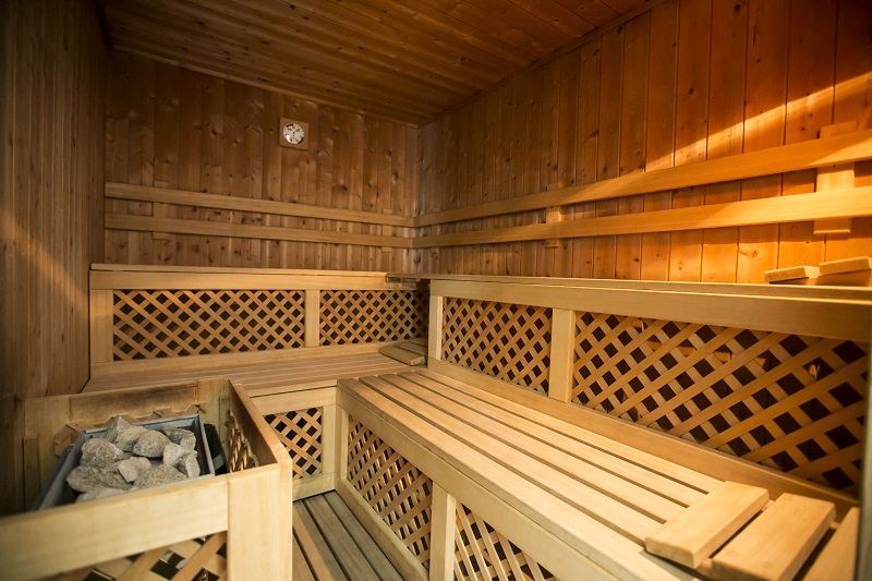 Sauna finlandese dentro il centro benessere del Garni lago Nembia